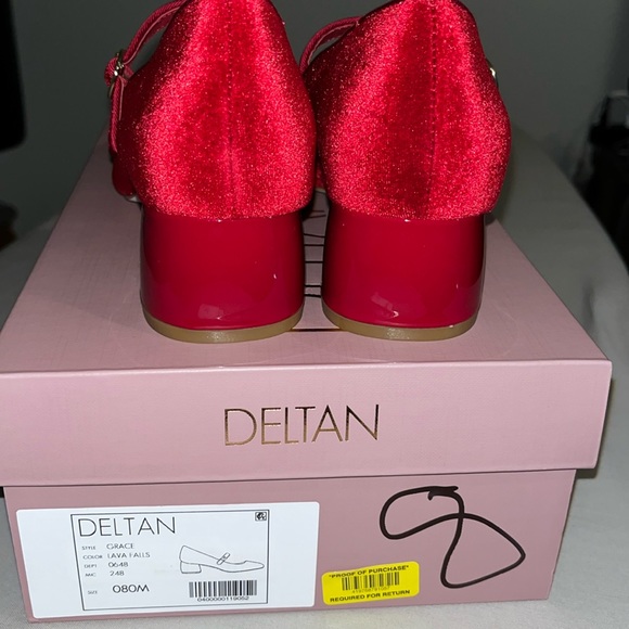 NWOB Grace Velvet Mary Jane Block Heel Pumps Sz 8 - Picture 4 of 5